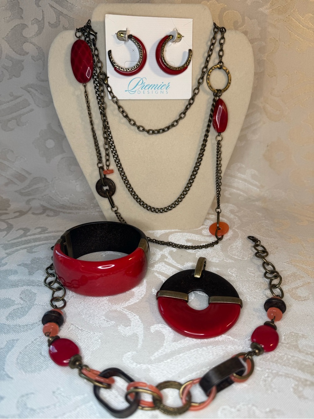 New Premier Designs Red Resin Necklace, Bracelet & Earring Set
